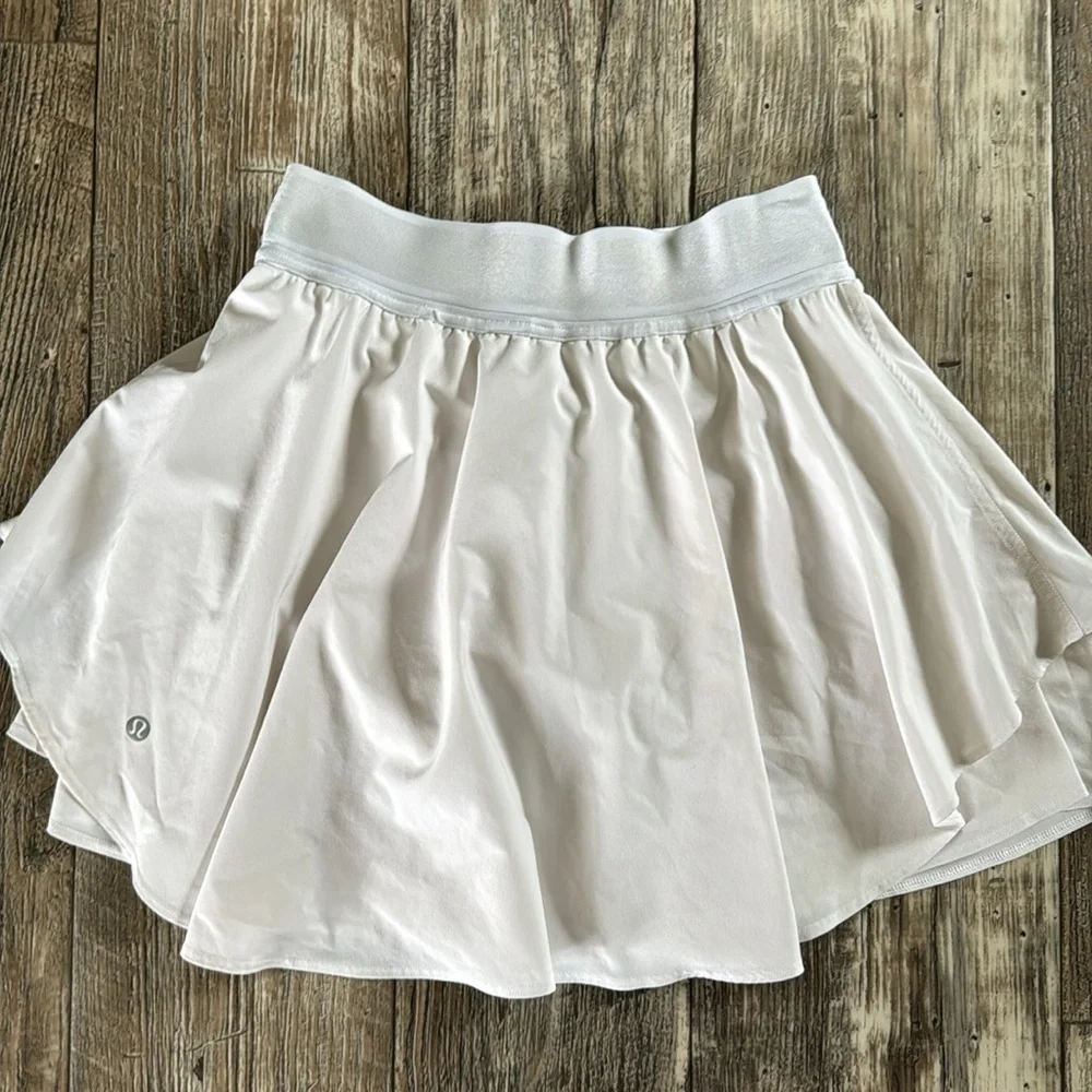 🌟LULULEMON 🌟WOMEN 🌟SHIRT, SIZE 4 - Picture 3 of 9